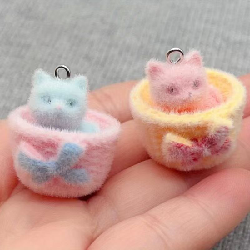 Jewelry Making For Birthday Party - 4 colgantes de gato de resina